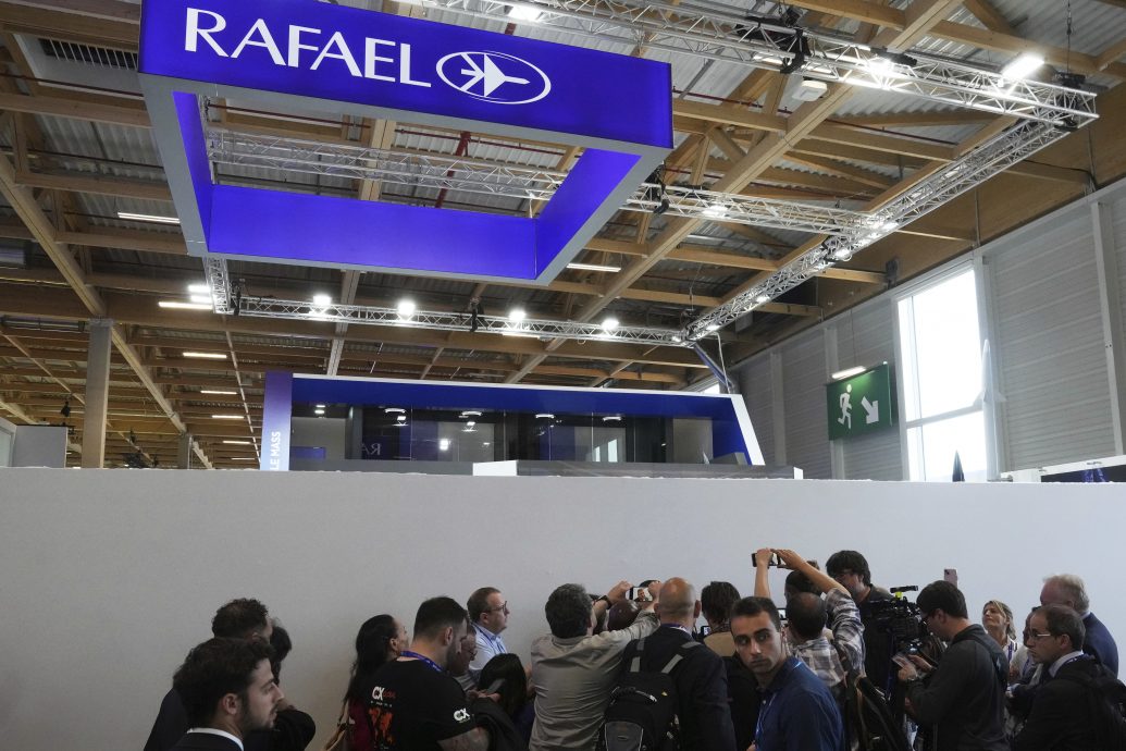 法国关闭巴黎航展四个以国武器展位 以色列跳脚