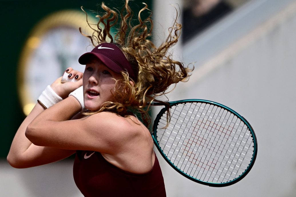 法网|辛纳（高芙）等高种子全闯16强  佐科99胜平澳网胜场纪录