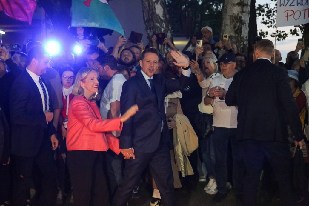 波兰总统大选登场 亲欧盟与民族主义政党不相伯仲