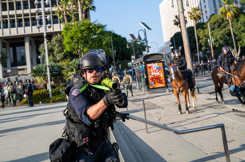 洛杉矶第6天示威|特朗普部署的军队不能逮捕示威者,其中700人正受训