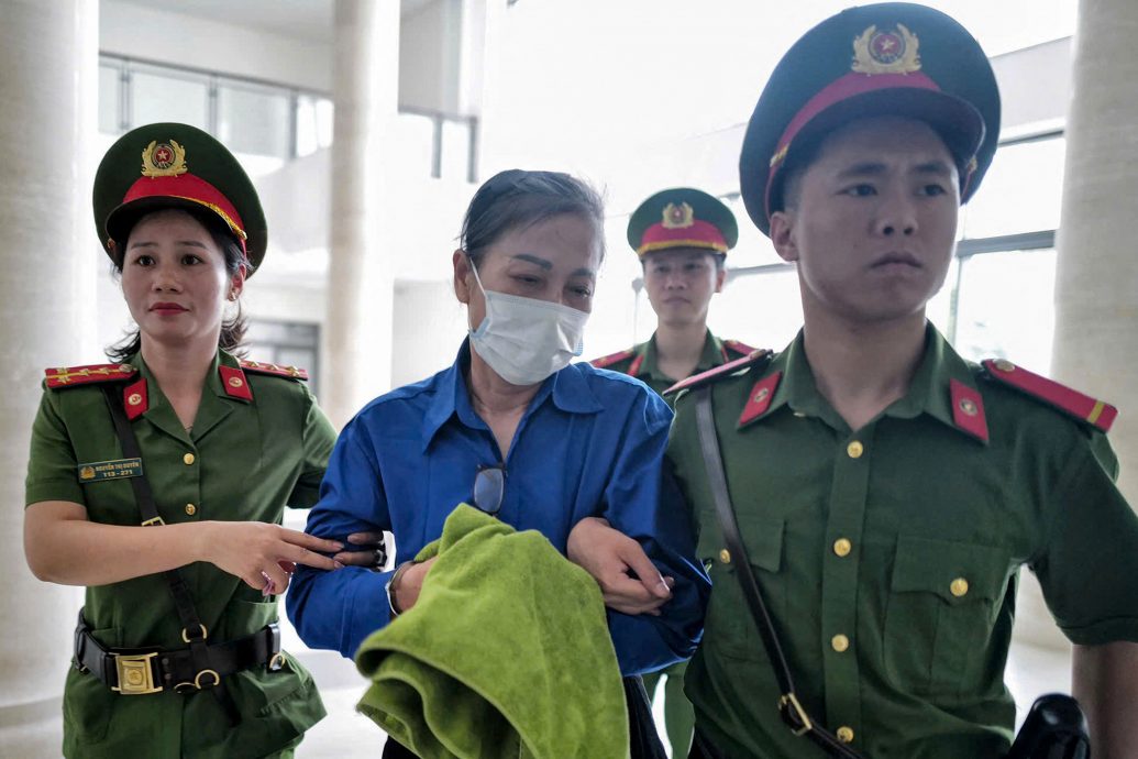 涉近2亿腐败案！越南41人受审