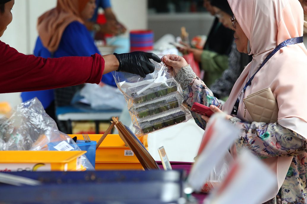 焦点(6月4日):无塑政策的进退(一)