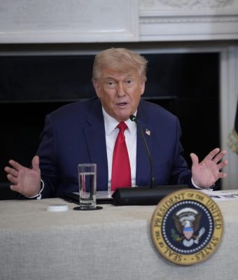 特朗普再次抨击加州高铁项目：修什么高铁？浪费钱！