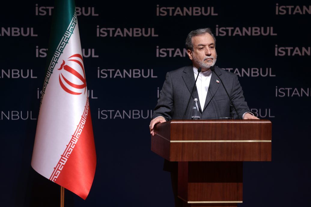 特朗普宣布以伊达停火协议　伊朗外长：还没达成