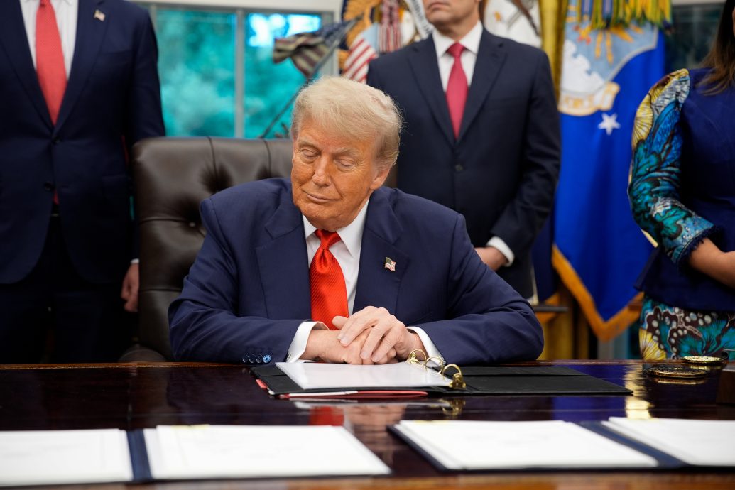 特朗普批伊朗领袖不知感恩 停止可能解除制裁工作