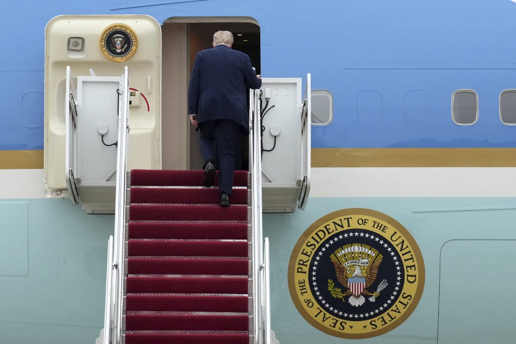 特朗普抵达加拿大 出席G7峰会