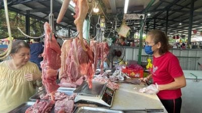 猪肉贩：猪肉涨价市场淡 熟食小贩：不会贸然起价