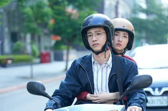 王晋恒/《童话故事下集》写在中年危机的童话偶像剧