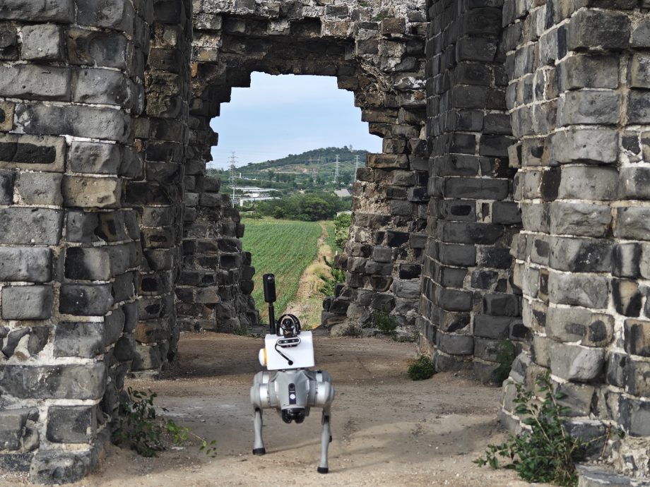 现代科技助力古老长城“延年益寿”