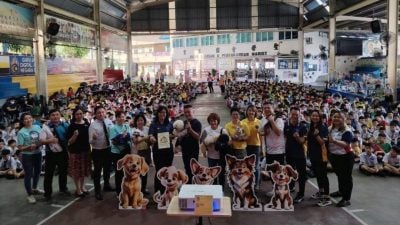三德华小办“动物小英雄”讲座  弃养宠物启发生命教育真谛