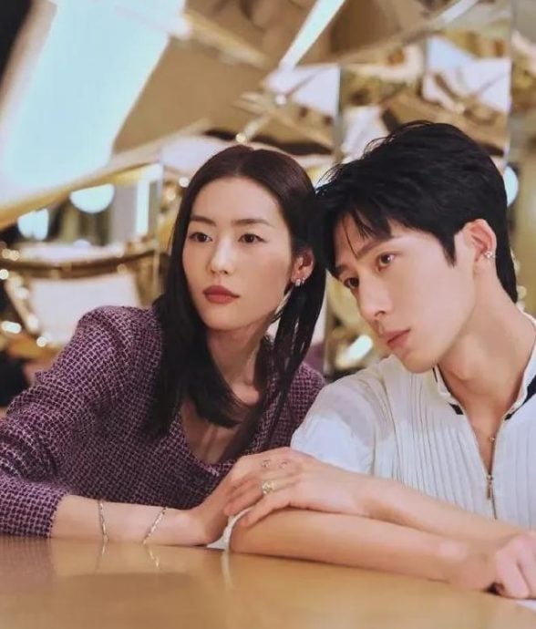 甩合约情侣传闻 井柏然刘雯被曝领证结婚