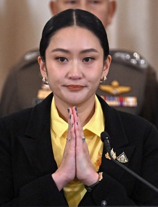 电话录音外泄｜被要求辞职陷政治危机─佩通坦道歉