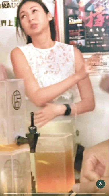 疑室内吸烟惹议 庄思敏坚称只是传递