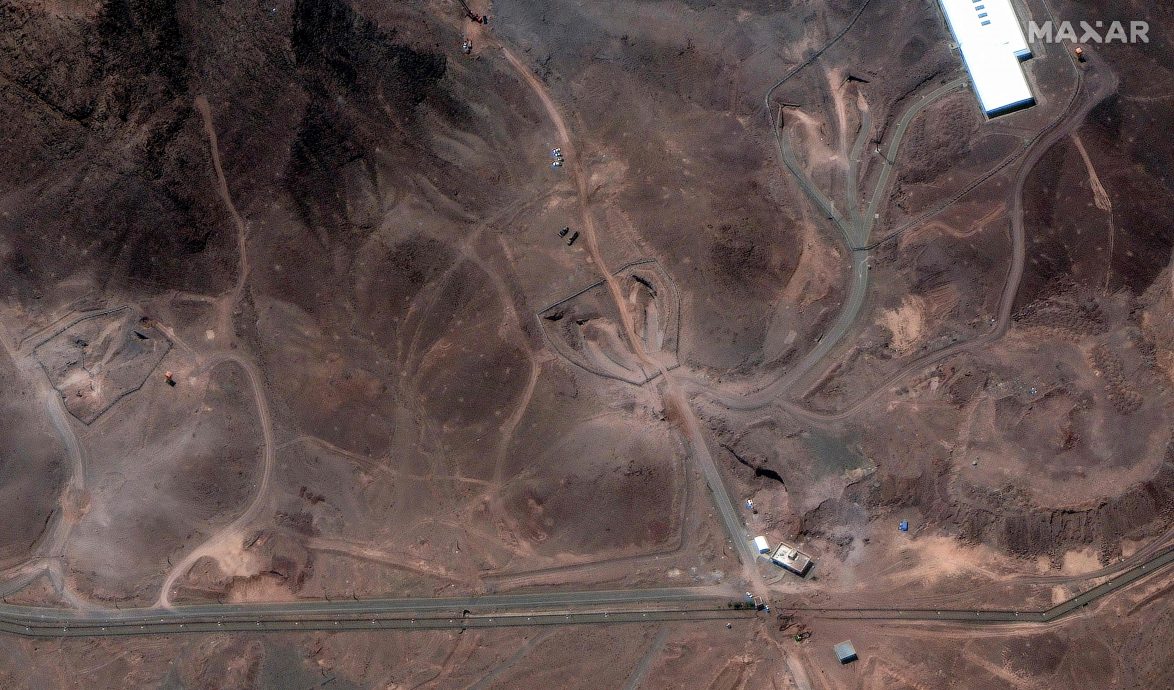 疑空袭未达预期、伊朗核设施“没炸乾净” 特朗普:那里只剩几千吨岩石