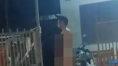 疑精神有问题男子 常赤祼在屋外徘徊嚎叫