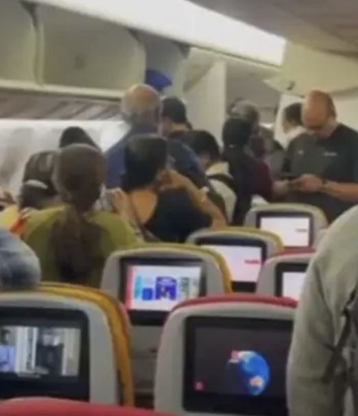 看世界 印度航空客机再故障 旧金山飞孟买旅客中途站下机