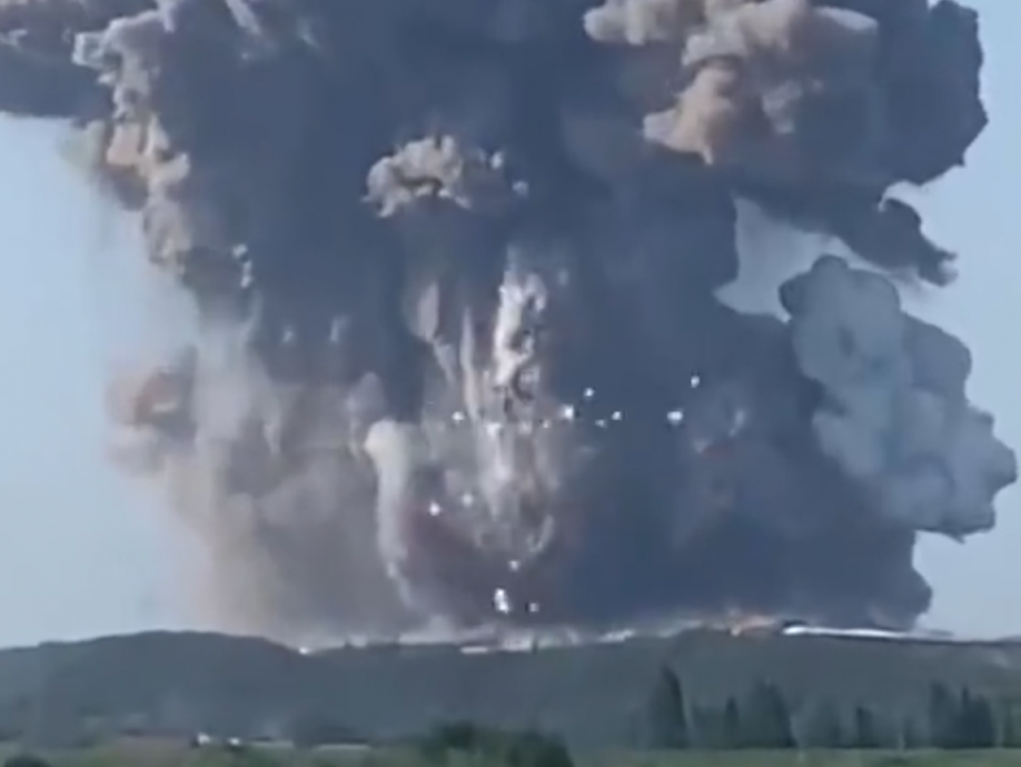 看世界 湖南烟花厂发生爆炸　至少9伤2人失踪