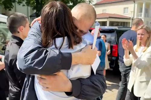 看世界两图)美国从中斡旋 白俄罗斯异议领袖意外获释