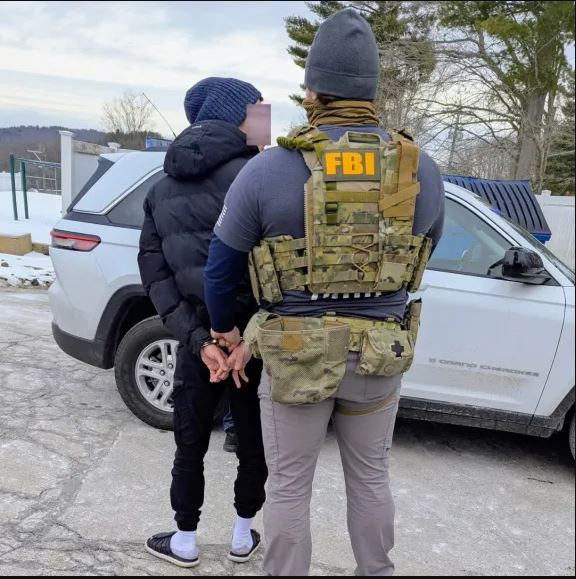 看世界)忧伊朗报复 FBI反恐探员传免“兼职”抓无证移民