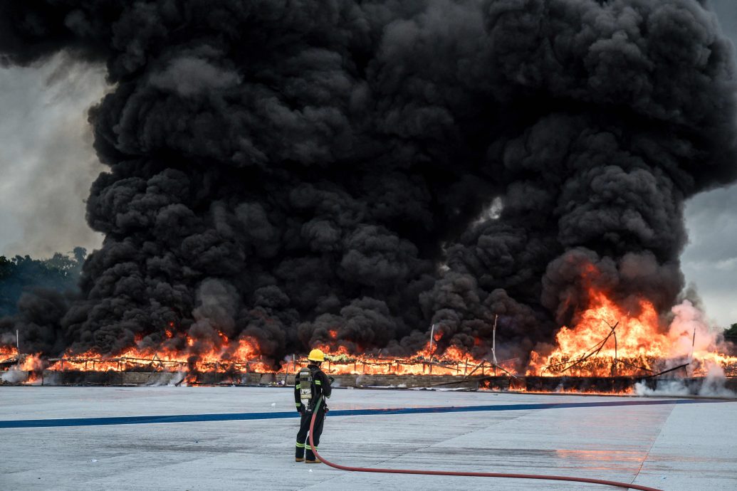 看世界)缅甸军政府领导人敏昂莱:确认年底选举计划