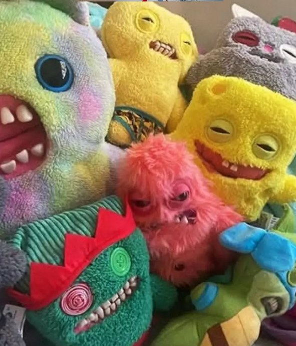 眼神空洞牙不齐会放屁？丑怪公仔Fuggler爆红 网友：丑得让人无法抗拒