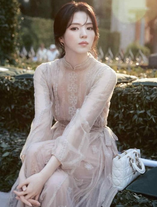 砸15万送43学生笔电 韩韶禧被赞人美心善