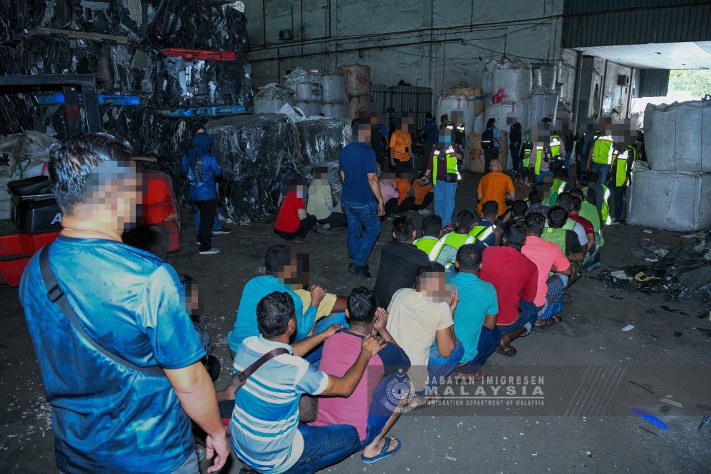 移民局突击1非法电子垃圾处理厂2诈骗据点 捕52外籍男女