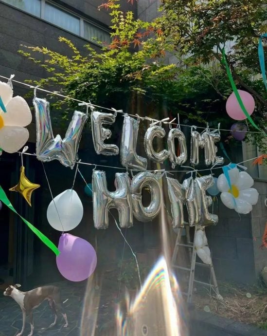 穿军服拍甜蜜夫妻四格照 孔晓振老公晒退伍后日常