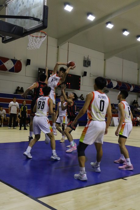 第59届17岁及以下全国篮球赛|雪男顶住森末节反扑报捷 柔佛男X组轻取沙巴