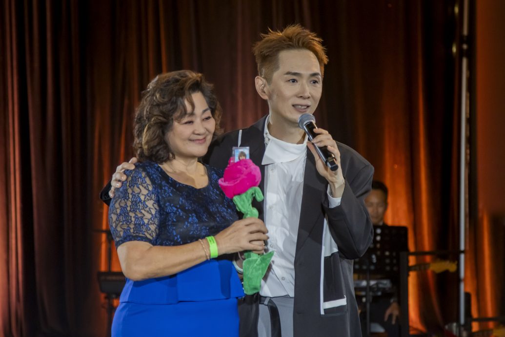 纪念五十载人生旅程 黎升铭感慨开唱忆亡妹