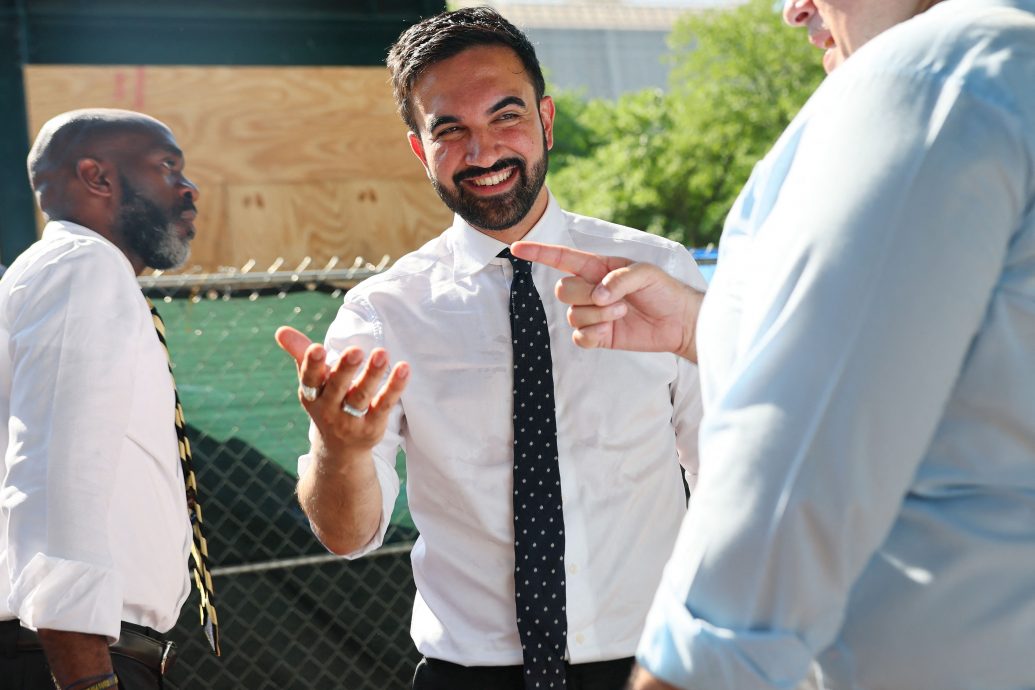 纽约市长民主党初选 前州长科莫承认败给33岁新星