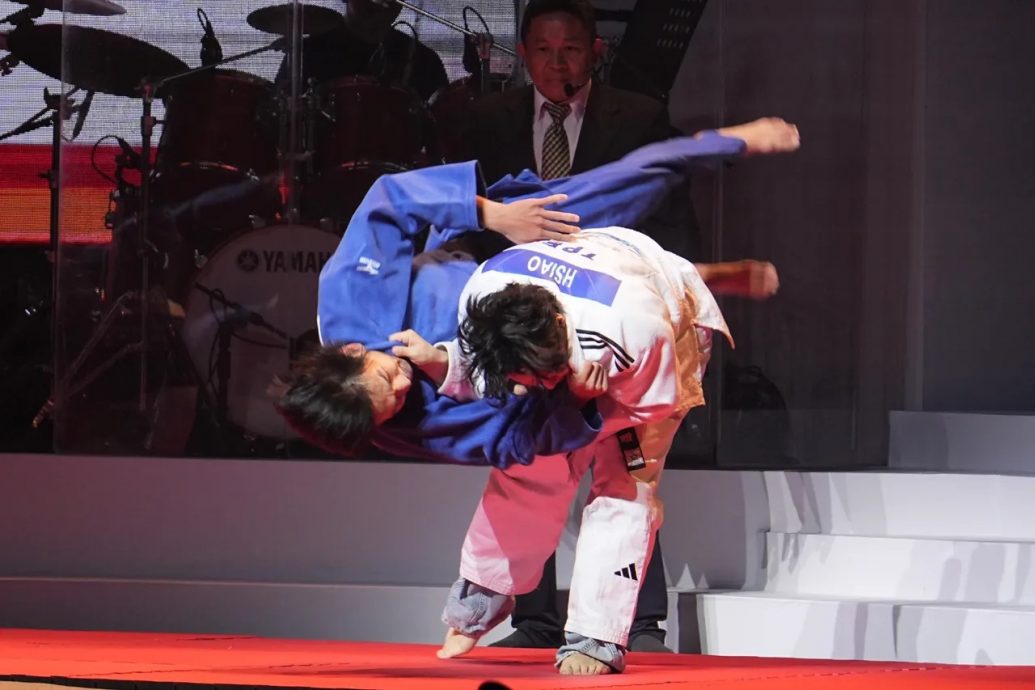 罗时丰儿遭判刑后首露面 萧煌奇爆世壮夺金“黑幕”	