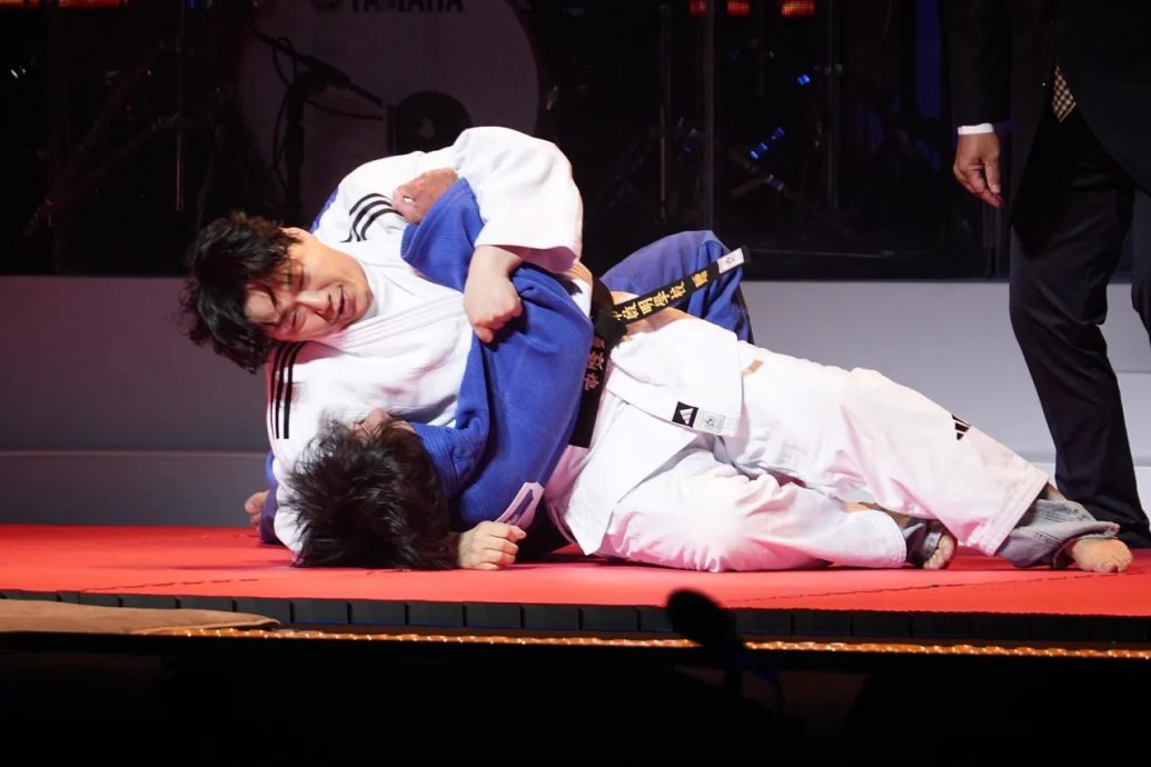 罗时丰儿遭判刑后首露面 萧煌奇爆世壮夺金“黑幕”	