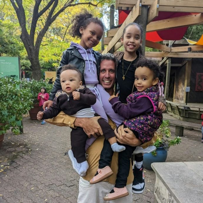 美国“捐精之王”拥176个孩子　无偿“播种”17年后交棒 