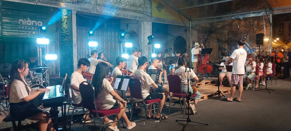 老街奏响复兴序曲 好山好水音乐艺术节热闹