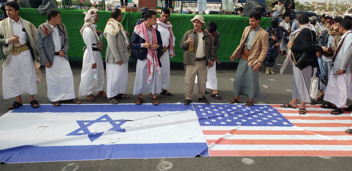 胡塞武装：美国要是攻打伊朗 将袭击红海美军舰艇