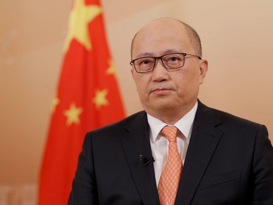 英媒：郑雁雄被免中联办主任 或与长和巴拿马港口交易有关