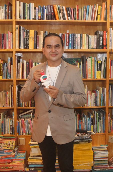 萧伟伦自曝“告白”谭咏麟 王郑浚仁不排除香港闯荡