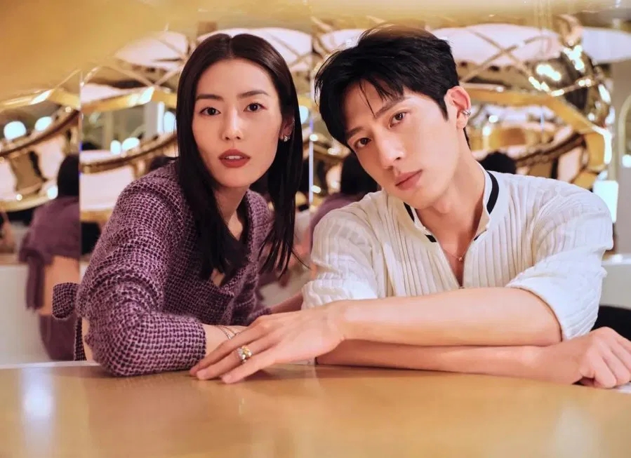 被怼脸逼问婚讯 井柏然刘雯高情商应对