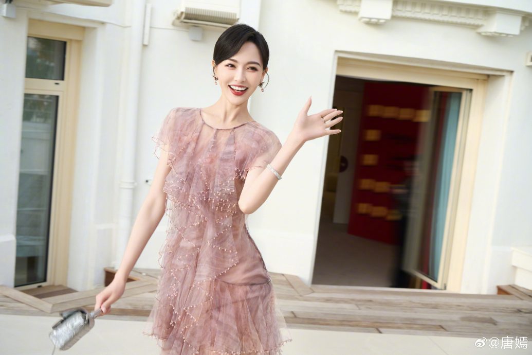 被爆迟1个月才进剧组 唐嫣工作室怒发声还原真相