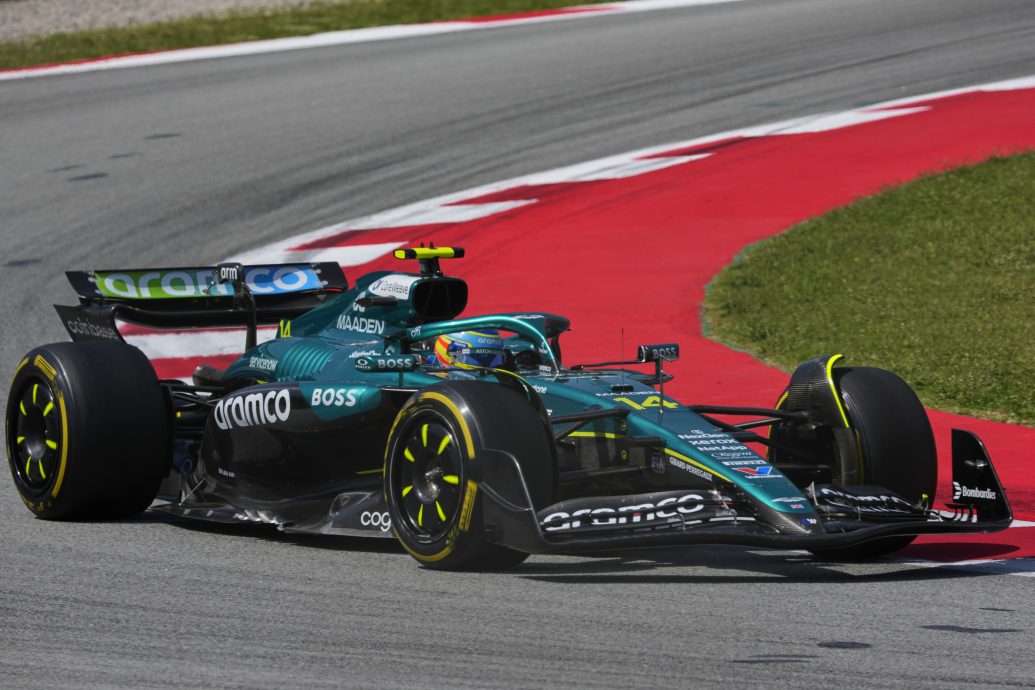 西班牙站F1|安全车出动打乱维斯塔潘计划  迈凯轮双雄包揽冠亚军