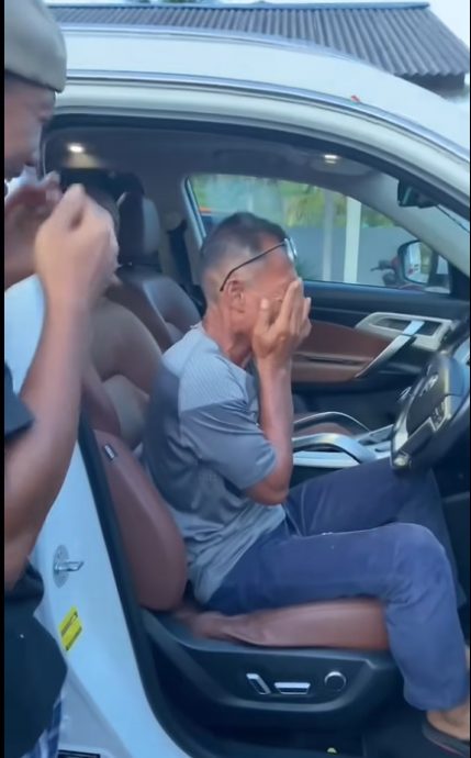 视频|11儿女回报亲恩 双亲结婚38周年合送X70