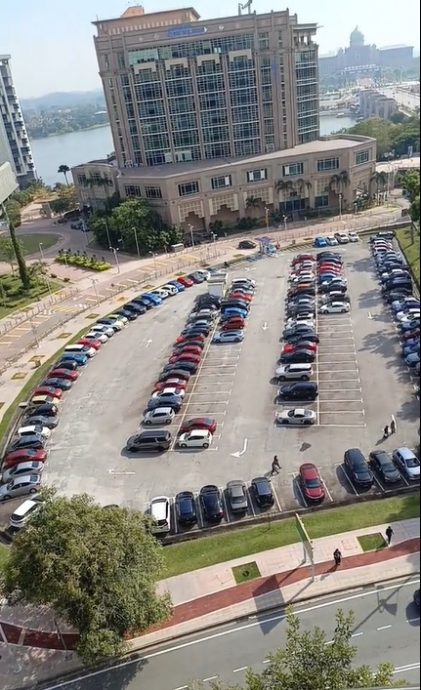 视频|印尼男赞大马国泰民安 “市容整洁、公民意识高、罪案率低”