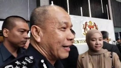 视频 | 新总警长证实未曾参政  “将接见《阳光日报》高层了解”