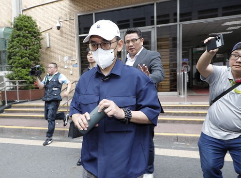 认出自己是私密片主角 1被害人怒告黄子佼