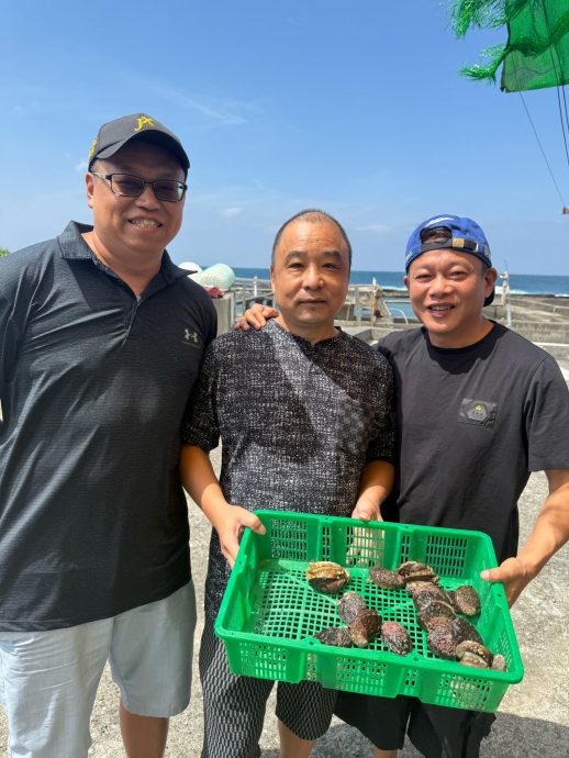 误闯海胆养殖场涉窃盗送办 李康生自嘲玩水变海贼王