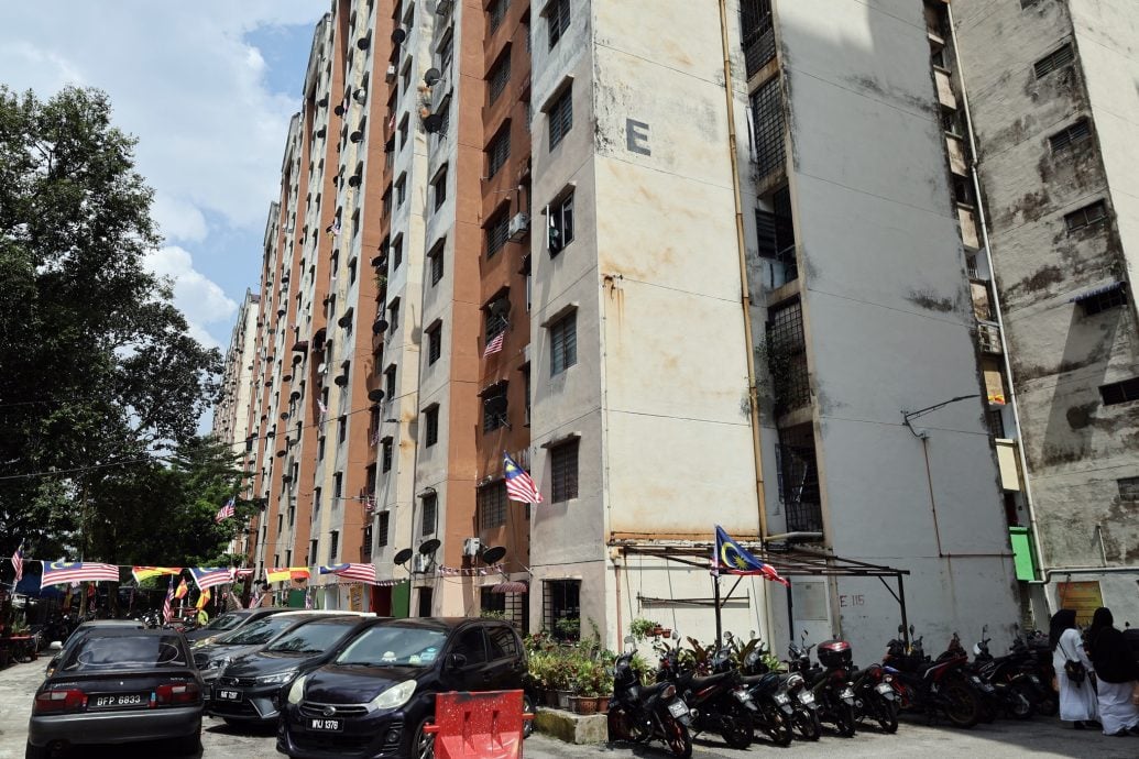 请签发-大都会/李健聪:政府批准拨款374万令吉提升梳邦谷1组屋/2图
