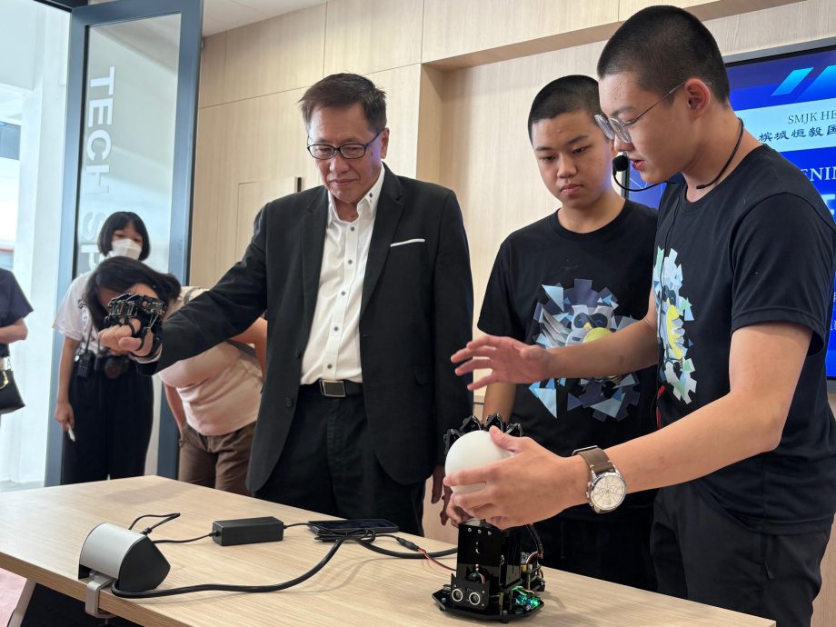 请签发(大北马9头)恒毅分校“科创空间”及“科创空间+”开幕