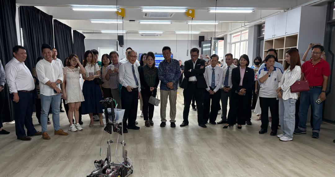 请签发(大北马9头)恒毅分校“科创空间”及“科创空间+”开幕