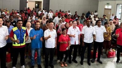 林冠英：提升北海北岸箱运码头  7100万延长铁路轨道